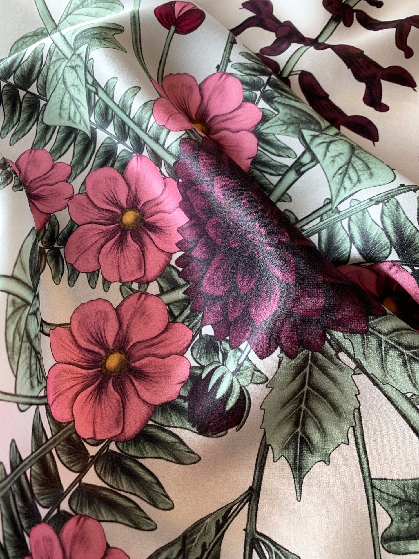 Wild Bouquet Cherry Lacquer