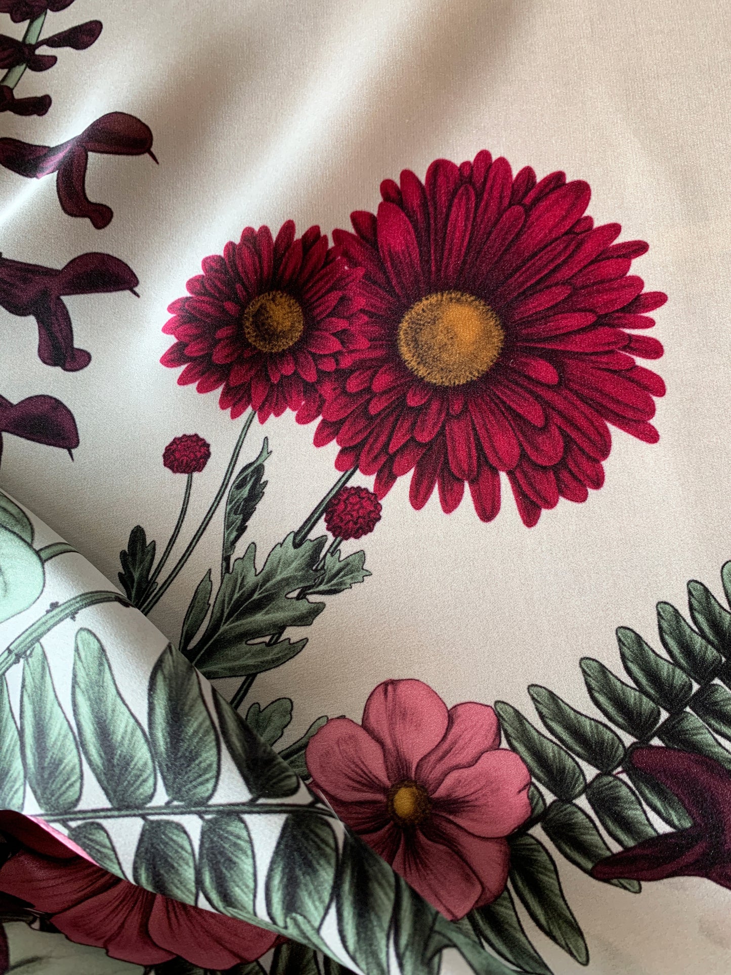 Wild Bouquet Cherry Lacquer